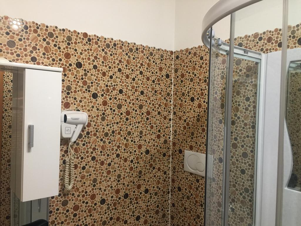 مبيت وإفطار أفيتسانو Casina Dei Marsi المظهر الخارجي الصورة