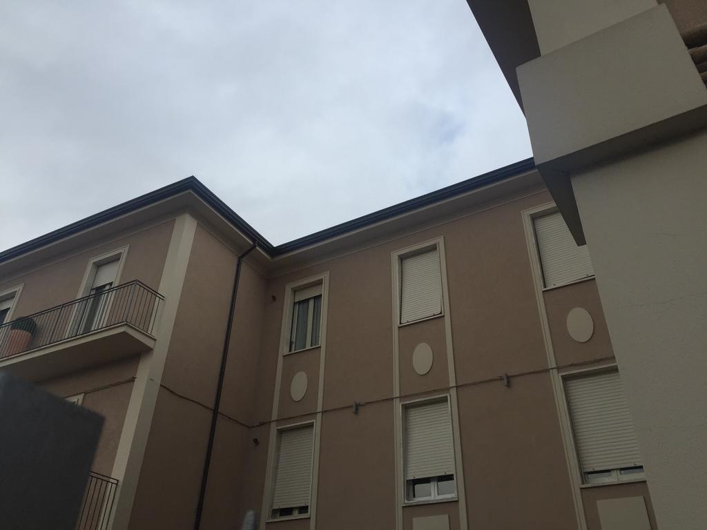 مبيت وإفطار أفيتسانو Casina Dei Marsi المظهر الخارجي الصورة