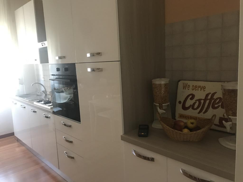 مبيت وإفطار أفيتسانو Casina Dei Marsi المظهر الخارجي الصورة